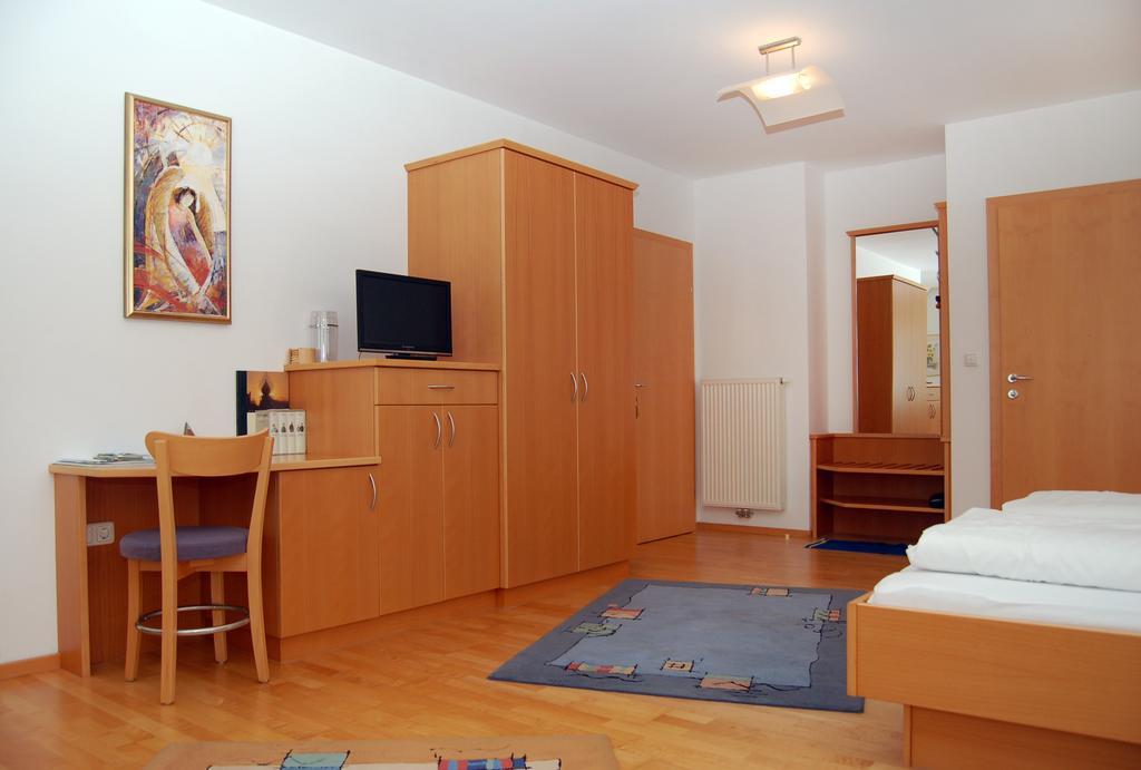 Pension Zur Post Appartement Bad Blumau Kamer foto
